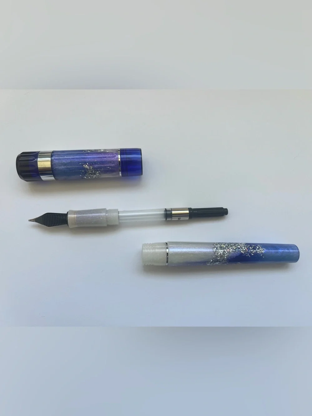 New Benu Exclusive Fountain Pen Tribute Swan Lake Broad Nib Shimmer Blue White